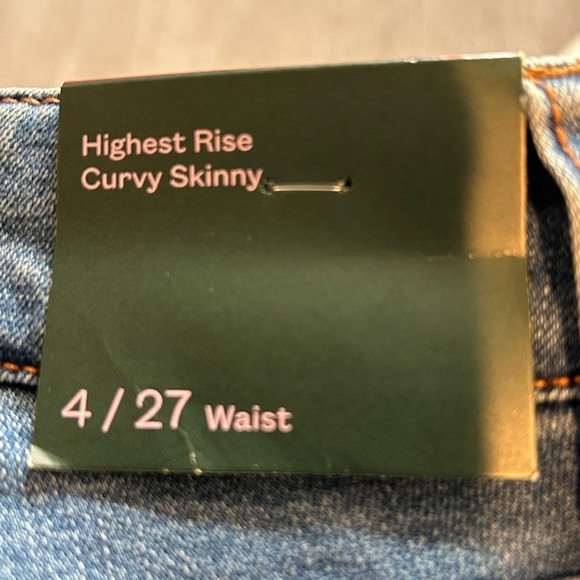 WJ1. NWT Wild Fable Highest Rise Curvy Skinny Jeans Sz 4/27, R10, ins 27 - Picture 3 of 3